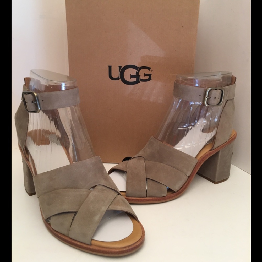 Ugg Gray Sandals